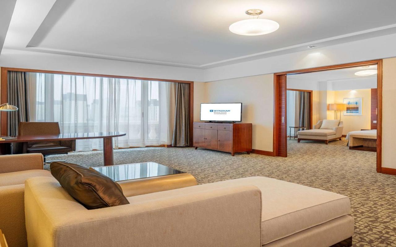 Ramada Beijing North Hotel Csangping Kültér fotó