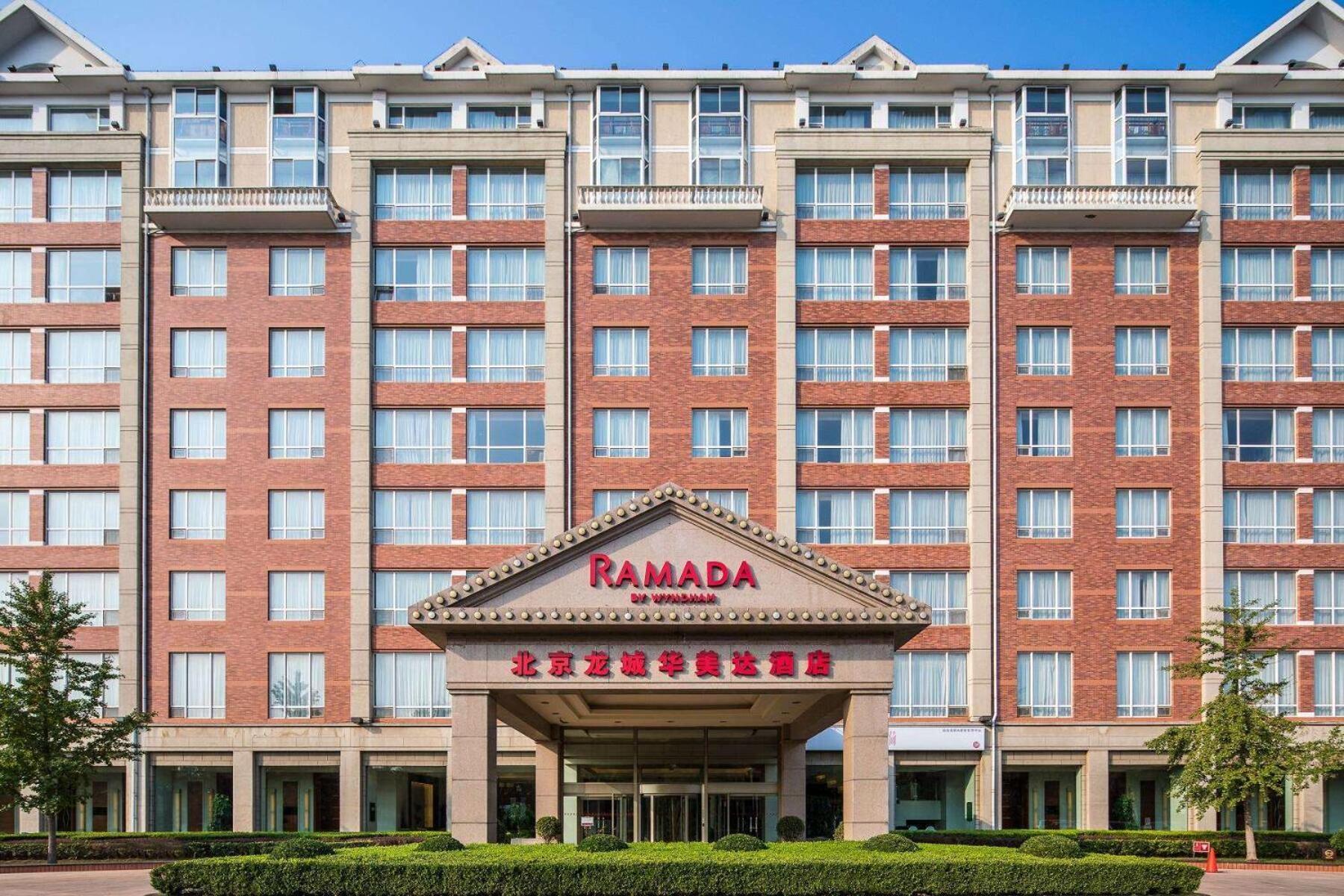 Ramada Beijing North Hotel Csangping Kültér fotó
