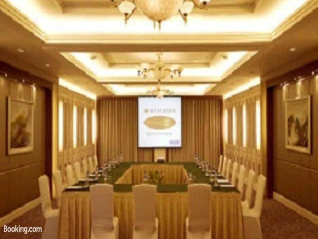Ramada Beijing North Hotel Csangping Kültér fotó