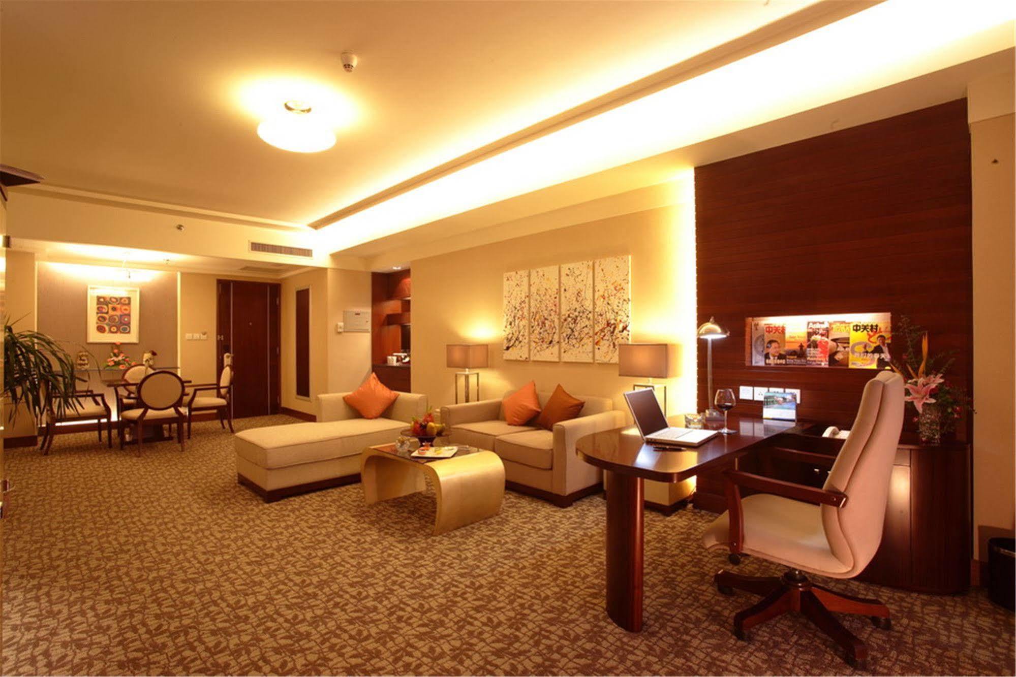 Ramada Beijing North Hotel Csangping Kültér fotó