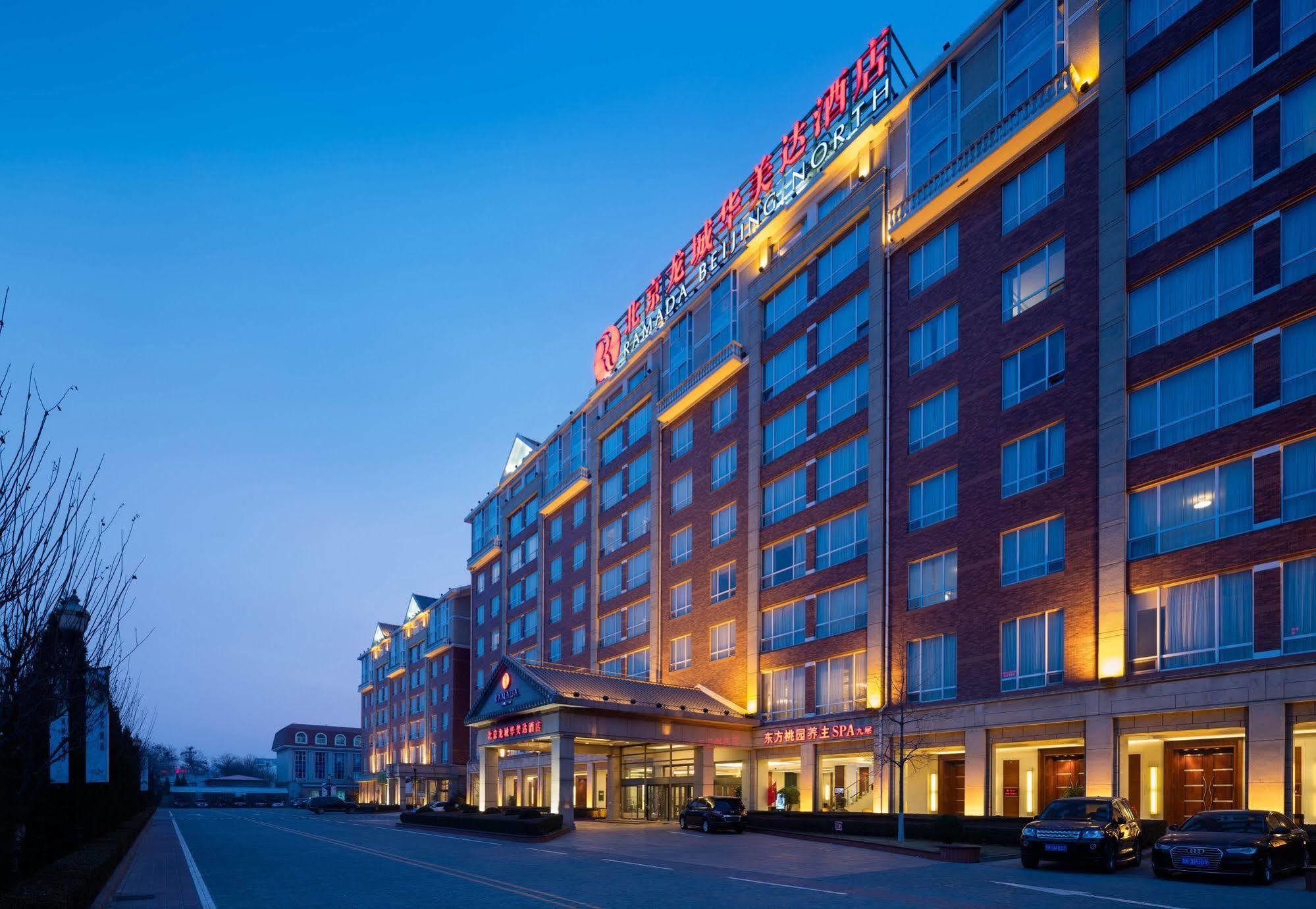 Ramada Beijing North Hotel Csangping Kültér fotó